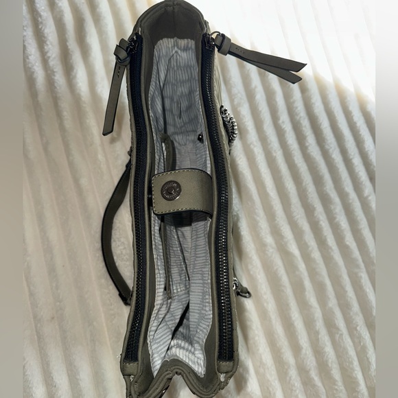 Green Suede Quilted Tote Bag - Picture 6 of 8